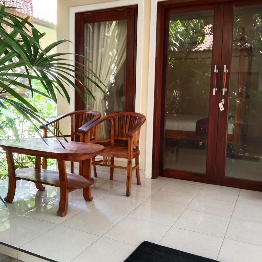 Pondok Aldi Hostel Amed Exterior foto
