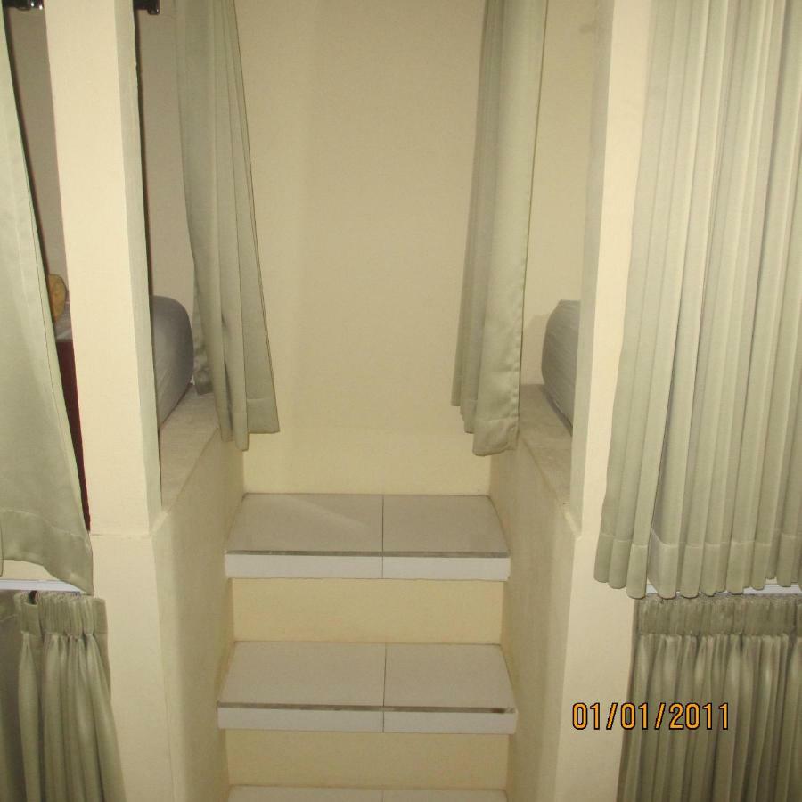 Pondok Aldi Hostel Amed Exterior foto