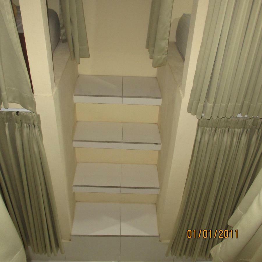 Pondok Aldi Hostel Amed Exterior foto